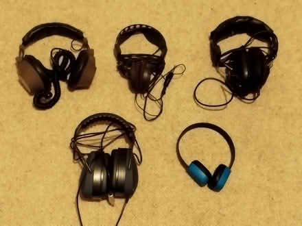 Photo of free Five vintage / old headphones (Alnwickhill EH16) #1