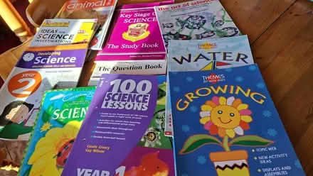 Photo of free KS1 Science Books (Clive Vale TN35) #1