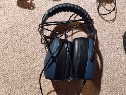 Photo of free Five vintage / old headphones (Alnwickhill EH16) #4