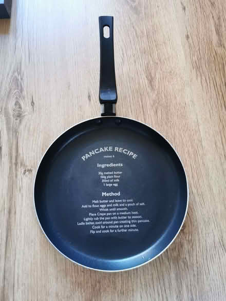 Photo of free 9 inch Pancake Pan (Leighton Buzzard LU7) #1