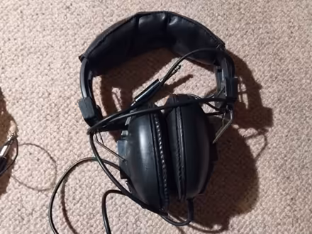 Photo of free Five vintage / old headphones (Alnwickhill EH16) #3