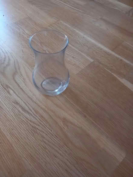 Photo of free Small vase (Northcourt OX14) #1