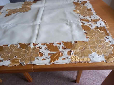 Photo of free Tablecloth (CT6) #3