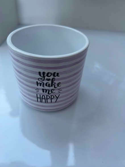 Photo of free Small pot (Knaresborough HG5) #1