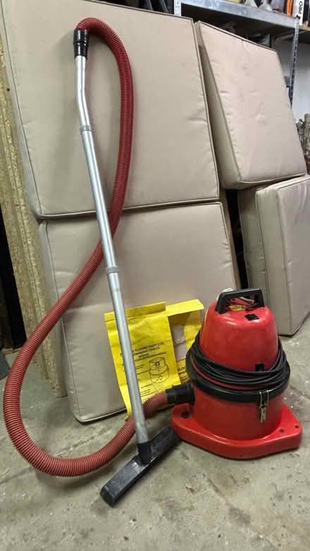 Photo of free Workshop vacuum cleaner (Orpington) #1