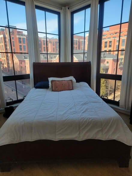 Photo of free 2 Beds (Capitol Hill) #1