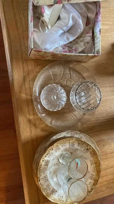 Photo of free Plates bowls and misc (Peterlee) #1