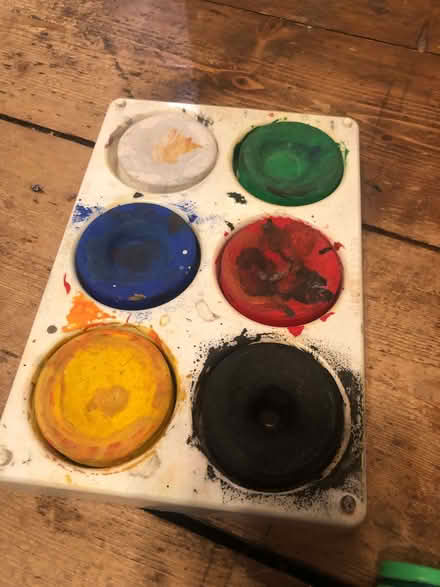 Photo of free Poster paints and paintbrushes (Mousehold NR3) #2