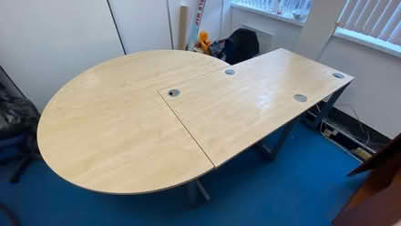 Photo of free Round table/desk 6 foot (Round Hill BN2) #1