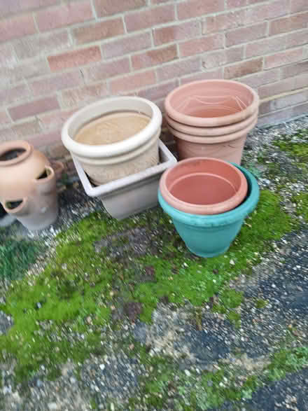 Photo of free Garden pots (Chobham GU24) #1