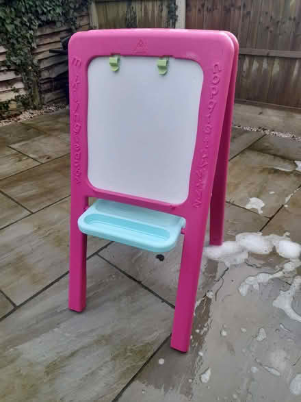 Photo of free Pink kids easel (Longton PR4) #3