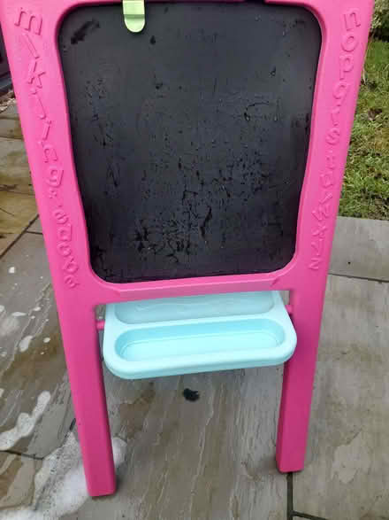 Photo of free Pink kids easel (Longton PR4) #1