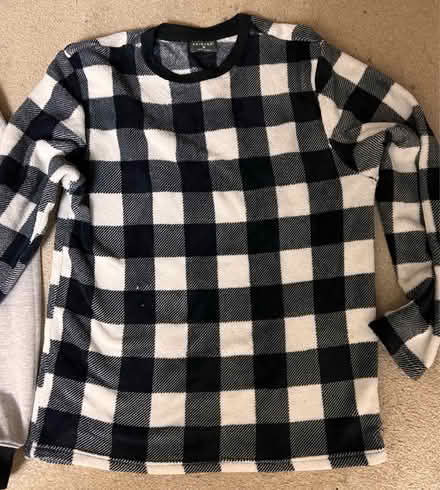 Photo of free Primark shirts (M33) #3