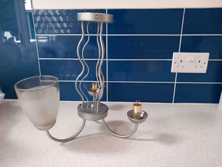 Photo of free 3-bulb ceiling light (Woodley RG5) #1