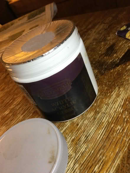 Photo of free White acrylic Gesso 500ml (Summertown OX2) #1