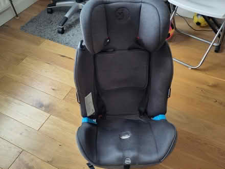 Photo of free Child car seat (Addlestone) #2