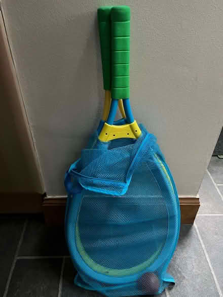 Photo of free fun rackets + ball (Gyle EH12) #1