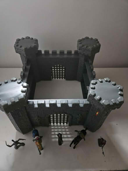 Photo of free Plastic play castle (Gleadless S14) #2