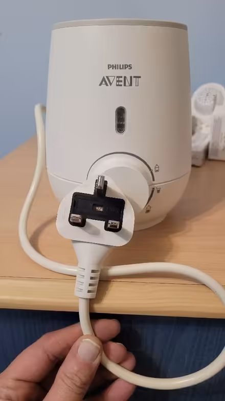 Photo of free Philips Avent Bottle Warmer (Overstone Lodge) #3