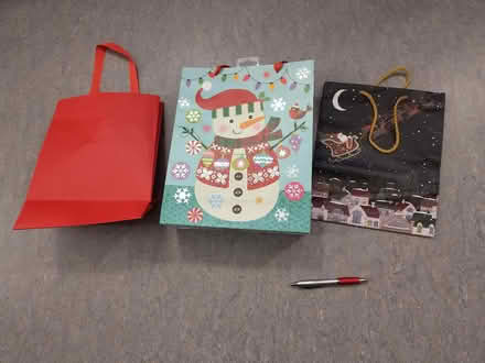 Photo of free 3 Christmas gift bags (Marshalswick AL4) #1