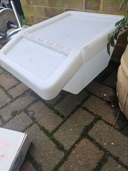 Photo of free Plastic storage box lid slightly cracked (South Croydon CR2) #2