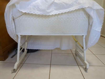 Photo of free Bassinet (Briardale and Bethayres) #3
