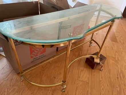 Photo of free Glass table (Loyola corners) #1