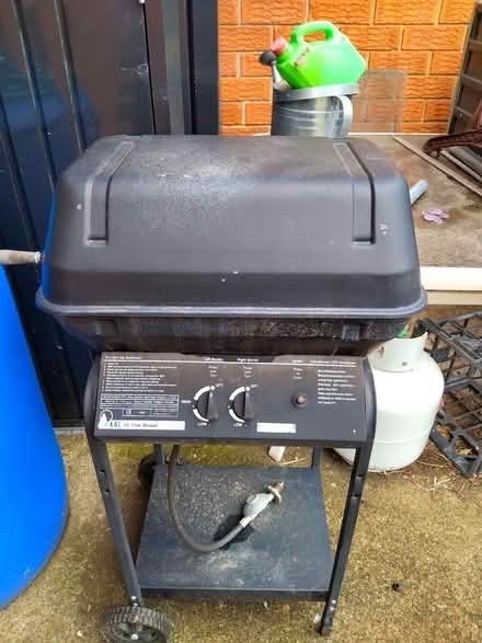 Photo of free Small Covered KDL Twin BBQ (Whalan. NSW 2770) #1