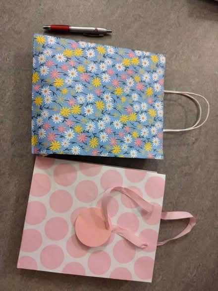 Photo of free 2 girly giftbags (Marshalswick AL4) #1