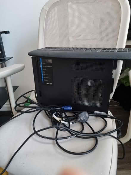 Photo of free Computer system (East croydon) #1