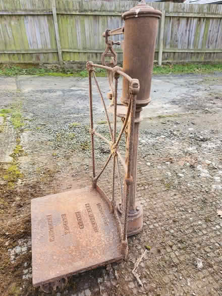Photo of free Old Avery Scales (Owlbury SY15) #3
