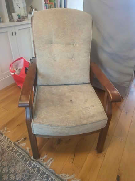 Photo of free Chair (DA1) #1