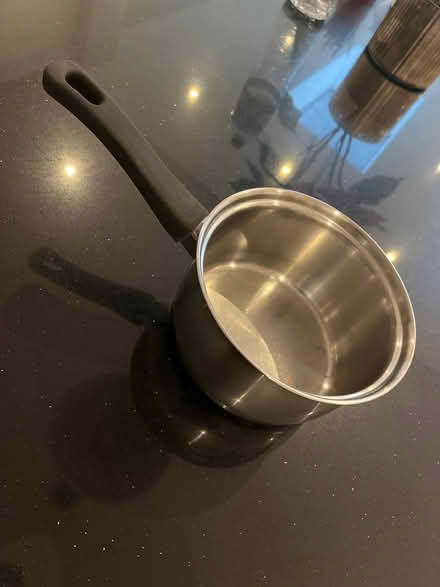 Photo of free Saucepan 18-20cm diameter (Tooting) #1