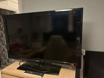 Photo of free TV 37in (SG1) #1