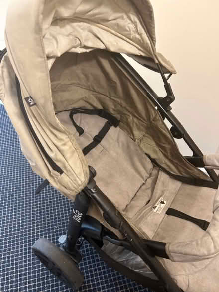 Photo of free I'm donating this baby stroller (Flat 2 , 06 observatory mews) #3