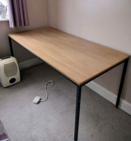 Photo of free Craft table/desk (Segensworth East PO15) #2