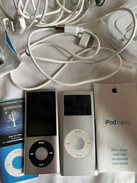 Photo of free iPods, leads and silicone case (Shirley, Croydon) #2