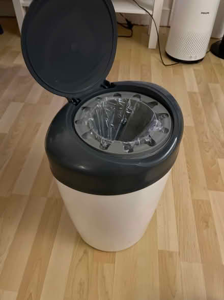 Photo of free Tommee Tippee Nappy Bin (SE1) #1