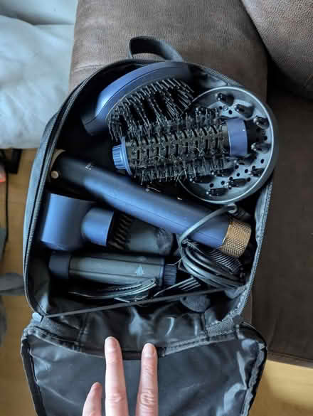 Photo of free Hair dryer / curler tool (CM12) #2