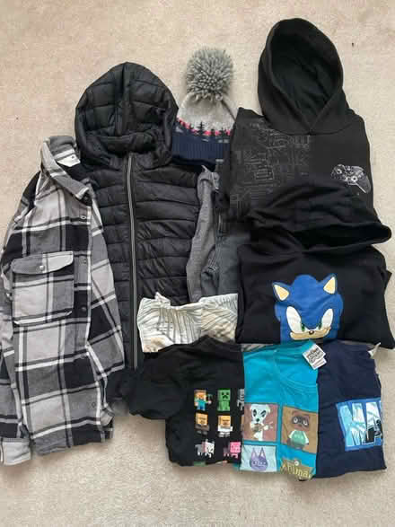 Photo of free Boys clothes bundle- 9-10 years (Lee, SE12) #1