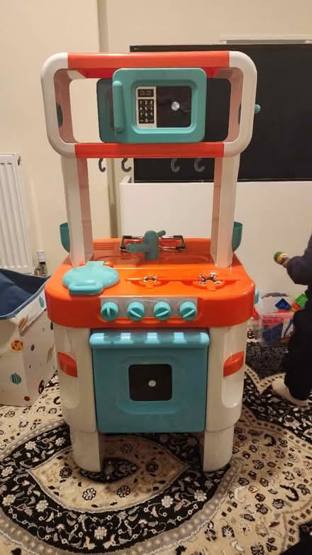 Photo of free Toy kitchen with all accessories (Ham TW10) #2