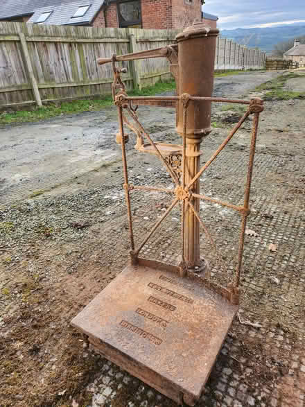 Photo of free Old Avery Scales (Owlbury SY15) #2