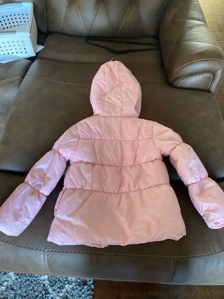 Photo of free Lil girl Pink puffer jacket (Plano) #2