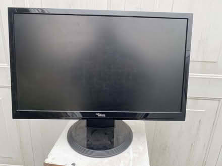 Photo of free Computer monitor, Fujitsu, 22" (Berryfield SN12) #1