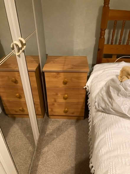 Photo of free Bedside table (B312ll) #1