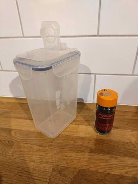 Photo of free Tupperware (Marshalswick AL4) #2