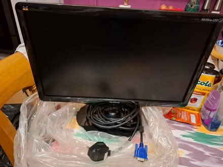 Photo of free Monitor 20 inch (Chigwell IG7) #1