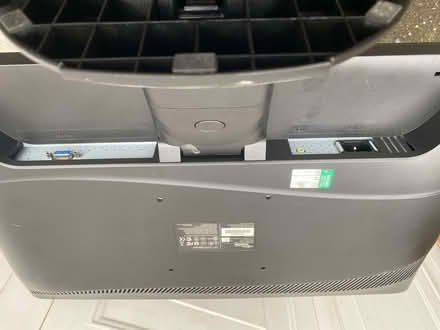 Photo of free Computer monitor, Fujitsu, 22" (Berryfield SN12) #3