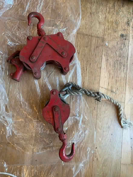 Photo of free Metal winch (Petts Wood BR5) #1