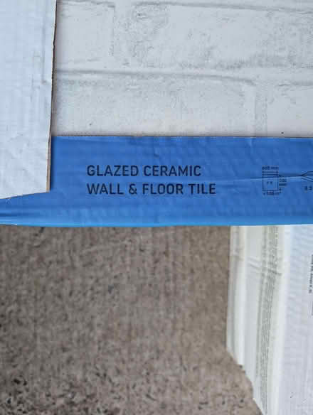 Photo of free Glazed ceramic wall and floor tiles (Heysham LA3) #3